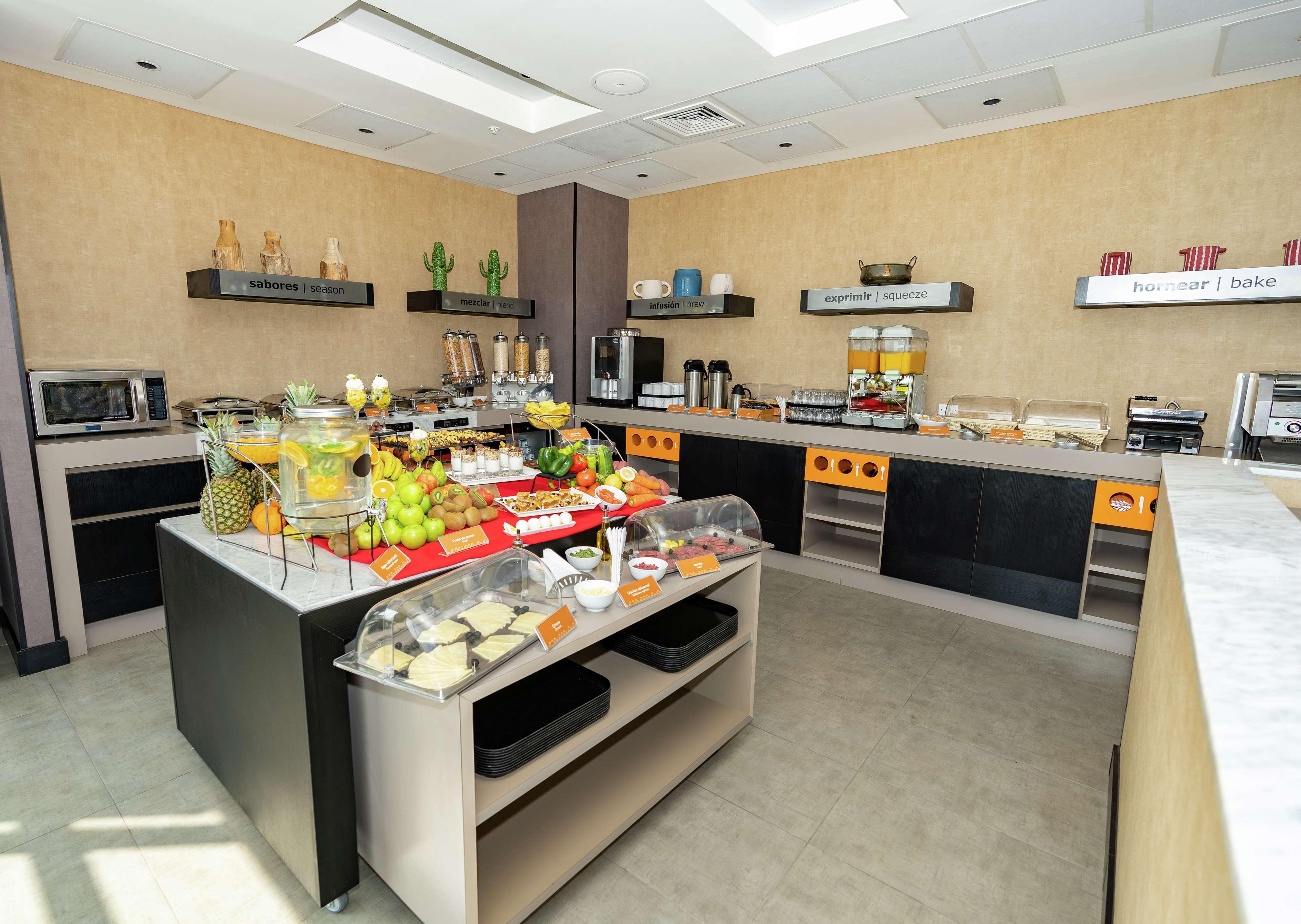 Hampton By Hilton Antofagasta Hotel Buitenkant foto