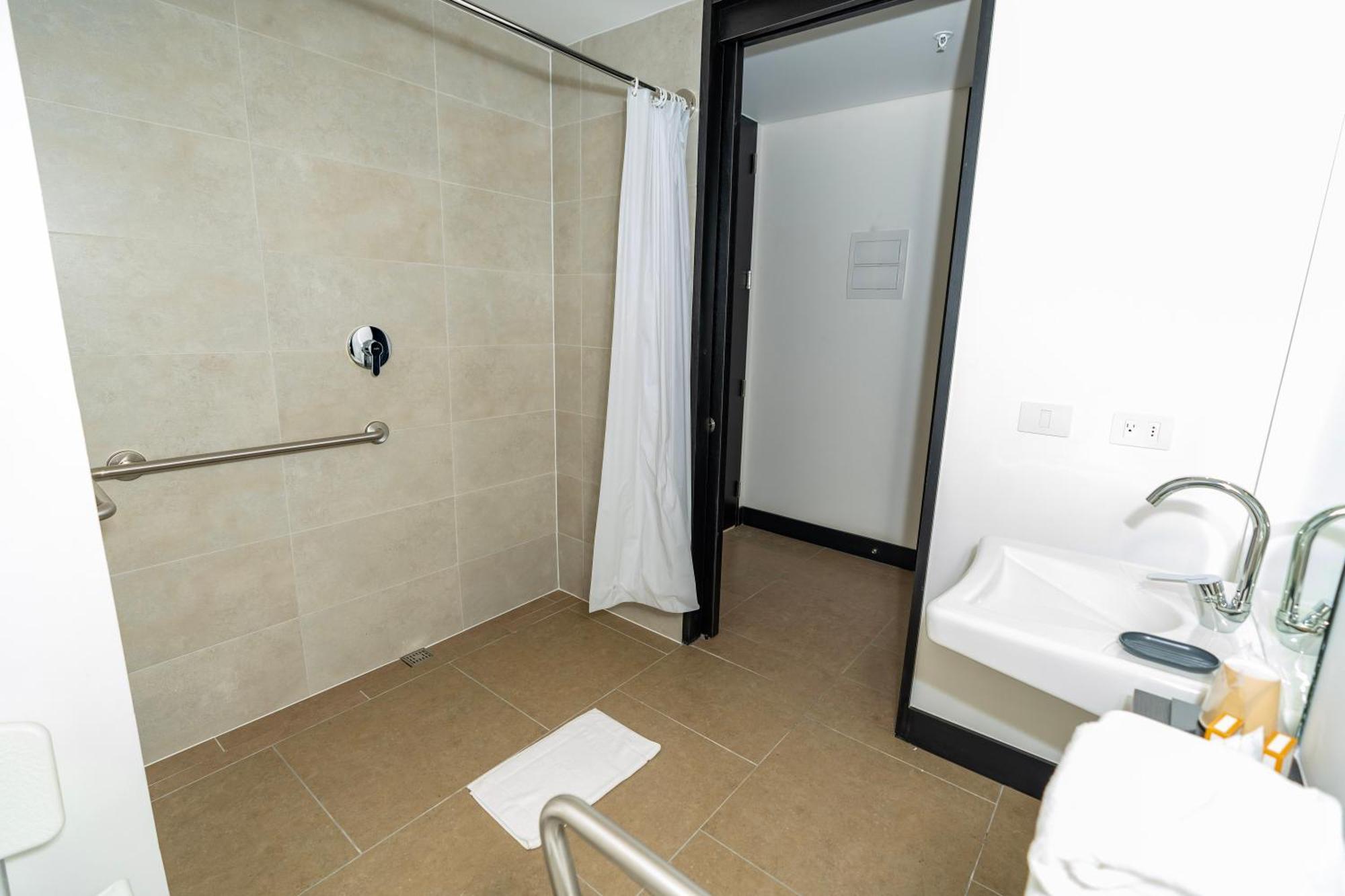 Hampton By Hilton Antofagasta Hotel Buitenkant foto